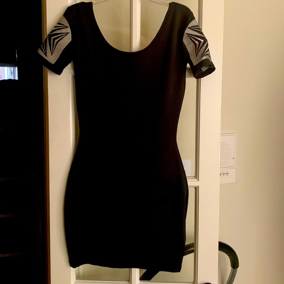 Armand Basi couture bodycon dress in absolutely FLAWLESS condition - Picture 2 of 3